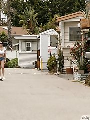 9 free voyeur pictures