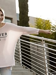 8 free voyeur pictures