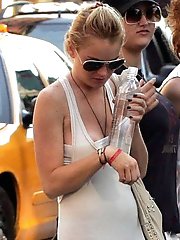 celebrity upskirt cameltoe pictures