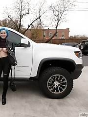 8 free voyeur pics