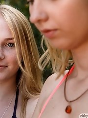8 free voyeur pics