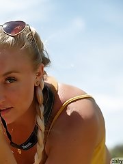 8 free voyeur pics